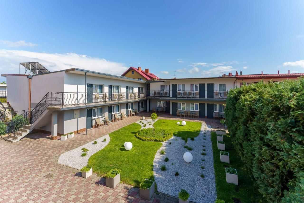 Villa Rafalko Dzwirzyno Exterior photo